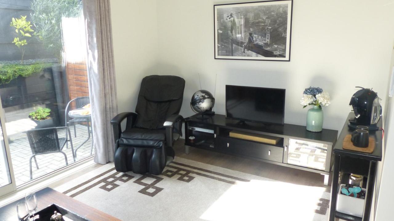 Modern Self Contained Apartment In Riverhead المظهر الخارجي الصورة